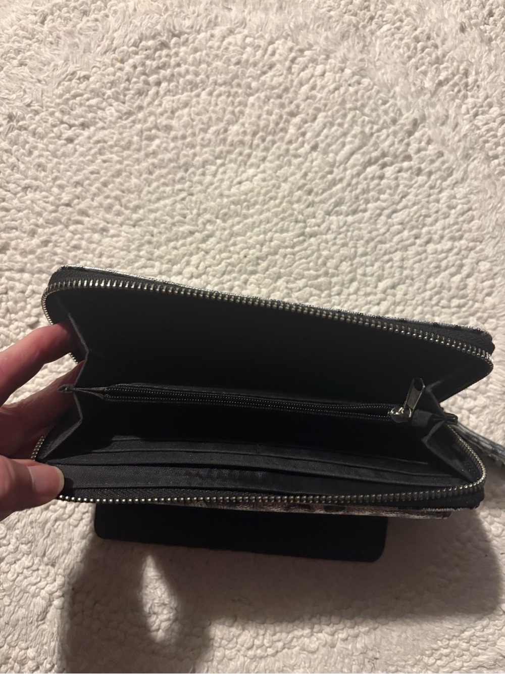 Tahari Silver and Black Leopard Print Wallet - Picture 3 of 5